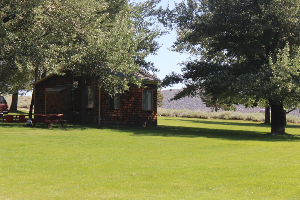 Twin Lakes Resort Bridgeport Rum bild
