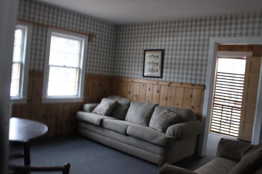 Twin Lakes Resort Bridgeport Rum bild